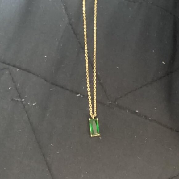 Neiman Marcus Dainty 18k Gold Plated Emerald Necklace - Picture 3 of 4